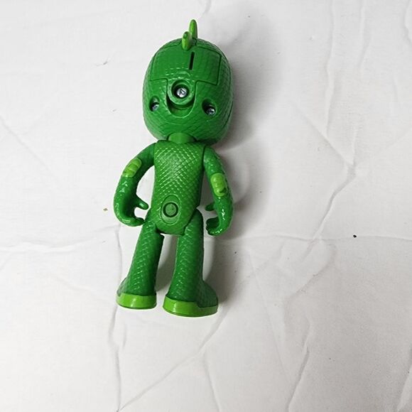 PJ Masks Gekko Frog Box Small 3" Green Figure - Picture 2 of 4